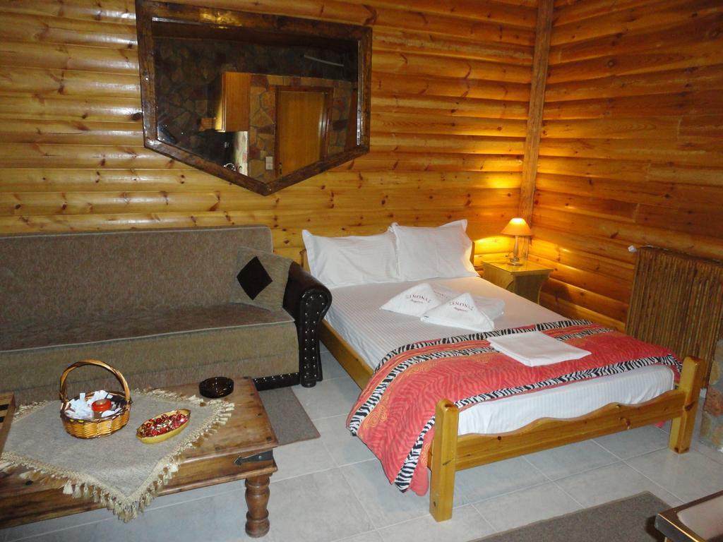 Faraggi Guesthouse Kalavryta Bagian luar foto